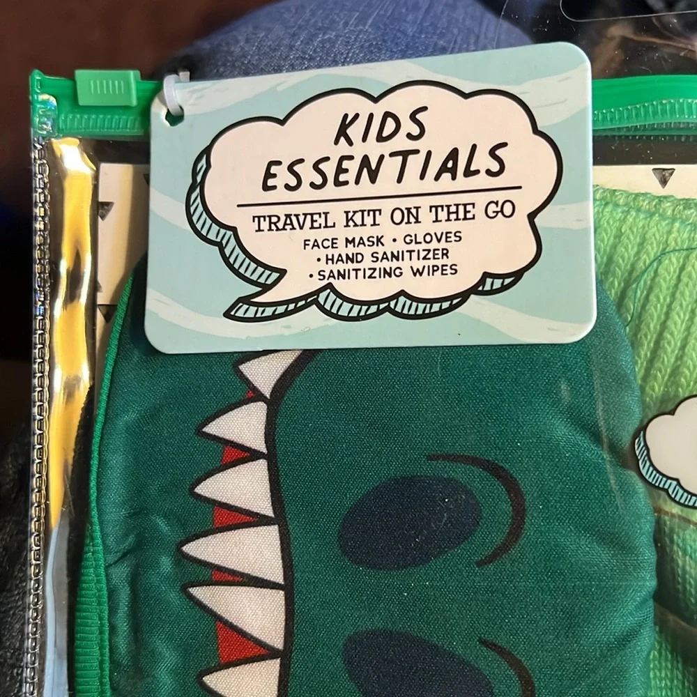 KIDS ESSENTIALS. BOY